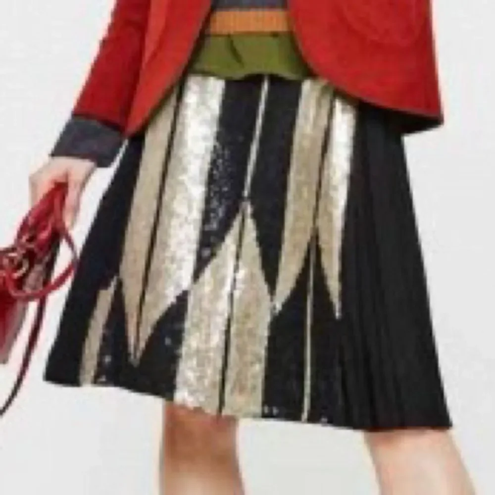 Maliparmi Italian Sequin Pleated Black and Gold Wrap Skirt 42/6 NWT